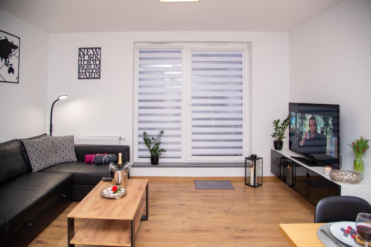 Maya'S Flats & Resorts 49 - Spacious 3 Rooms Apartment In Szafarnia Gdańsk Extérieur photo