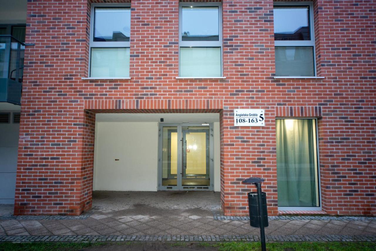Maya'S Flats & Resorts 49 - Spacious 3 Rooms Apartment In Szafarnia Gdańsk Extérieur photo