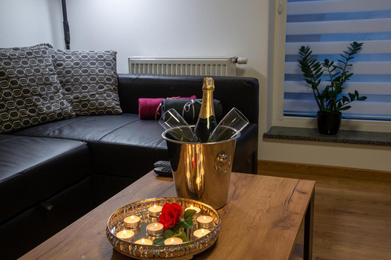 Maya'S Flats & Resorts 49 - Spacious 3 Rooms Apartment In Szafarnia Gdańsk Extérieur photo
