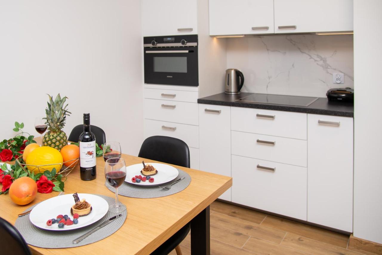 Maya'S Flats & Resorts 49 - Spacious 3 Rooms Apartment In Szafarnia Gdańsk Extérieur photo
